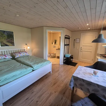 Postgaarden Frøslev * Padborg